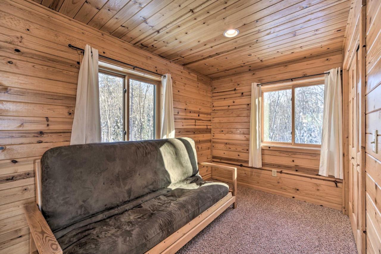 Scenic Hayward Lake View Retreat With Fire Pit Exterior photo