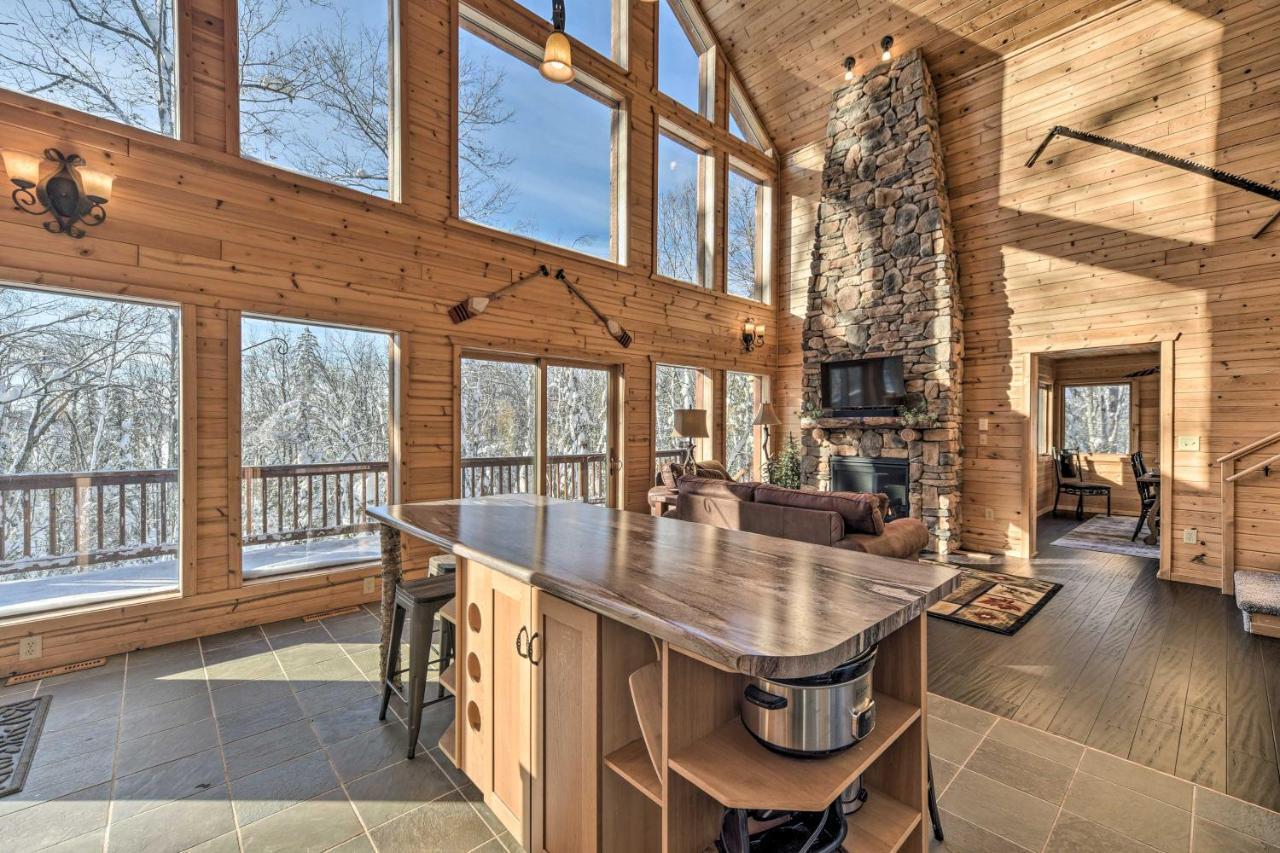 Scenic Hayward Lake View Retreat With Fire Pit Exterior photo