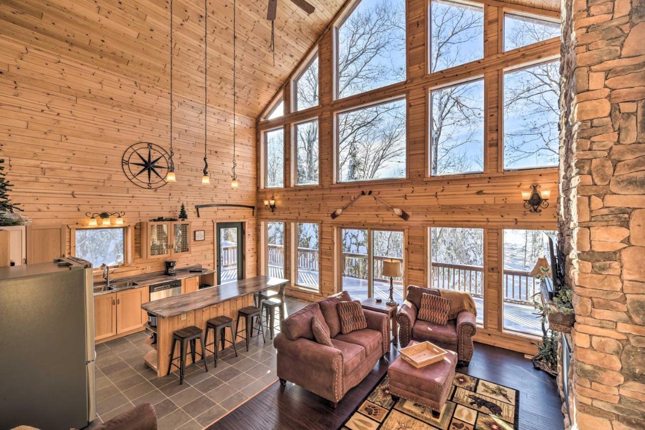 Scenic Hayward Lake View Retreat With Fire Pit Exterior photo