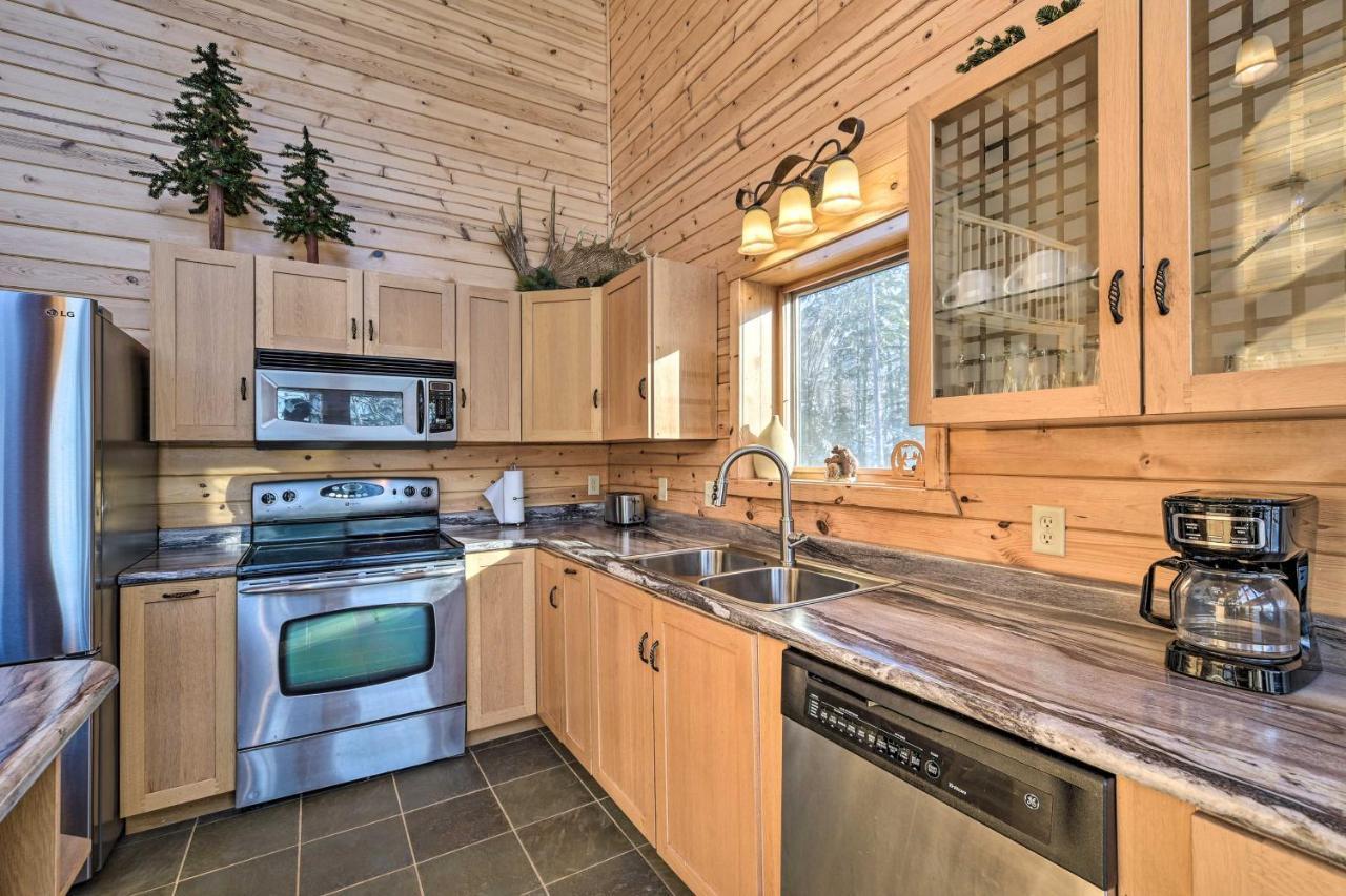 Scenic Hayward Lake View Retreat With Fire Pit Exterior photo
