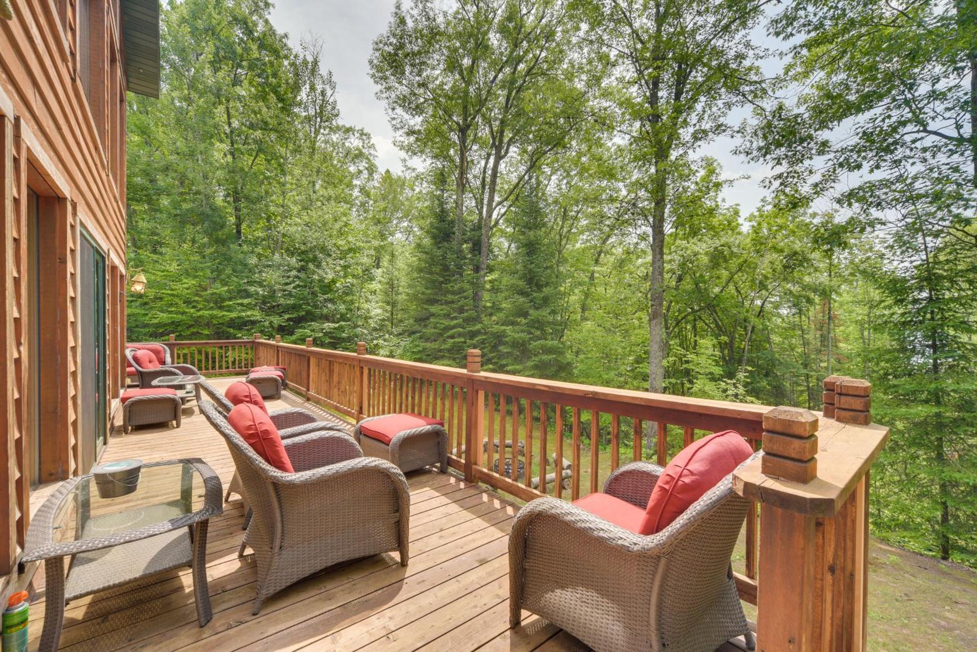 Scenic Hayward Lake View Retreat With Fire Pit Exterior photo